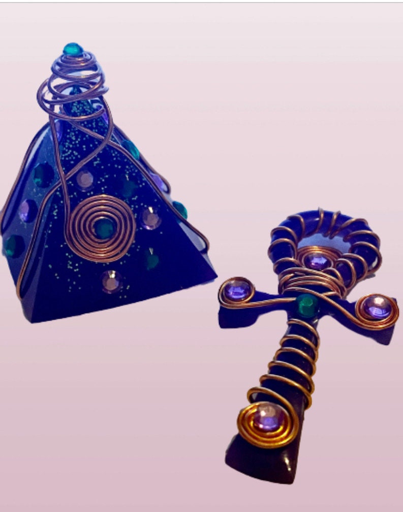 Purple Coloured Resin Ankh Pendant Charm Wrapped in Copper and Pyramid. | Gifts| Arts & Crafts Jewellery Making,Accessories, Keyring’s