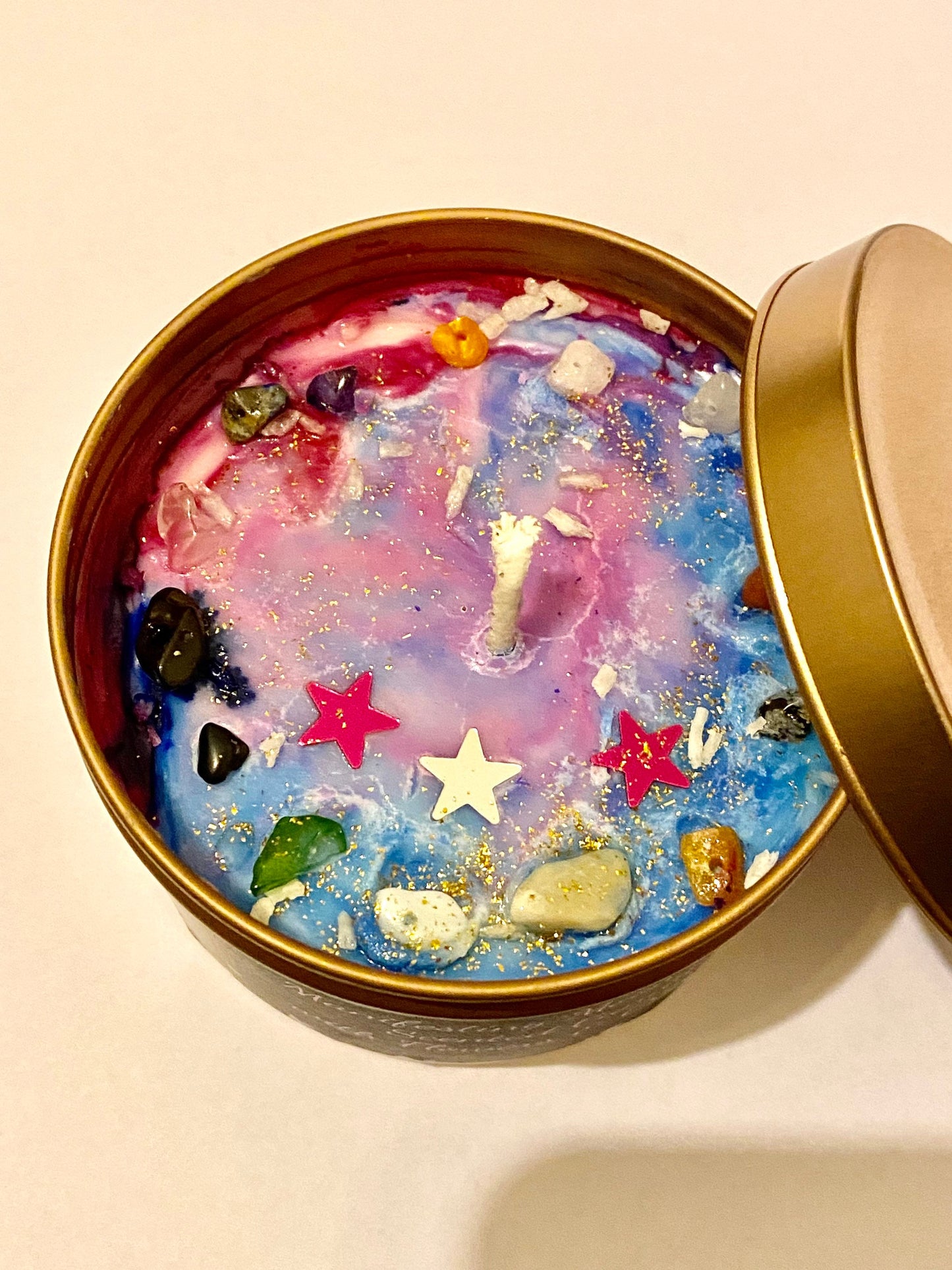 Hoodoo Manifesting Magical Scented Luxury Tin Candle infused with hoodoo drawing oils, herbs flowers and Crystals. 8oz - Scented.